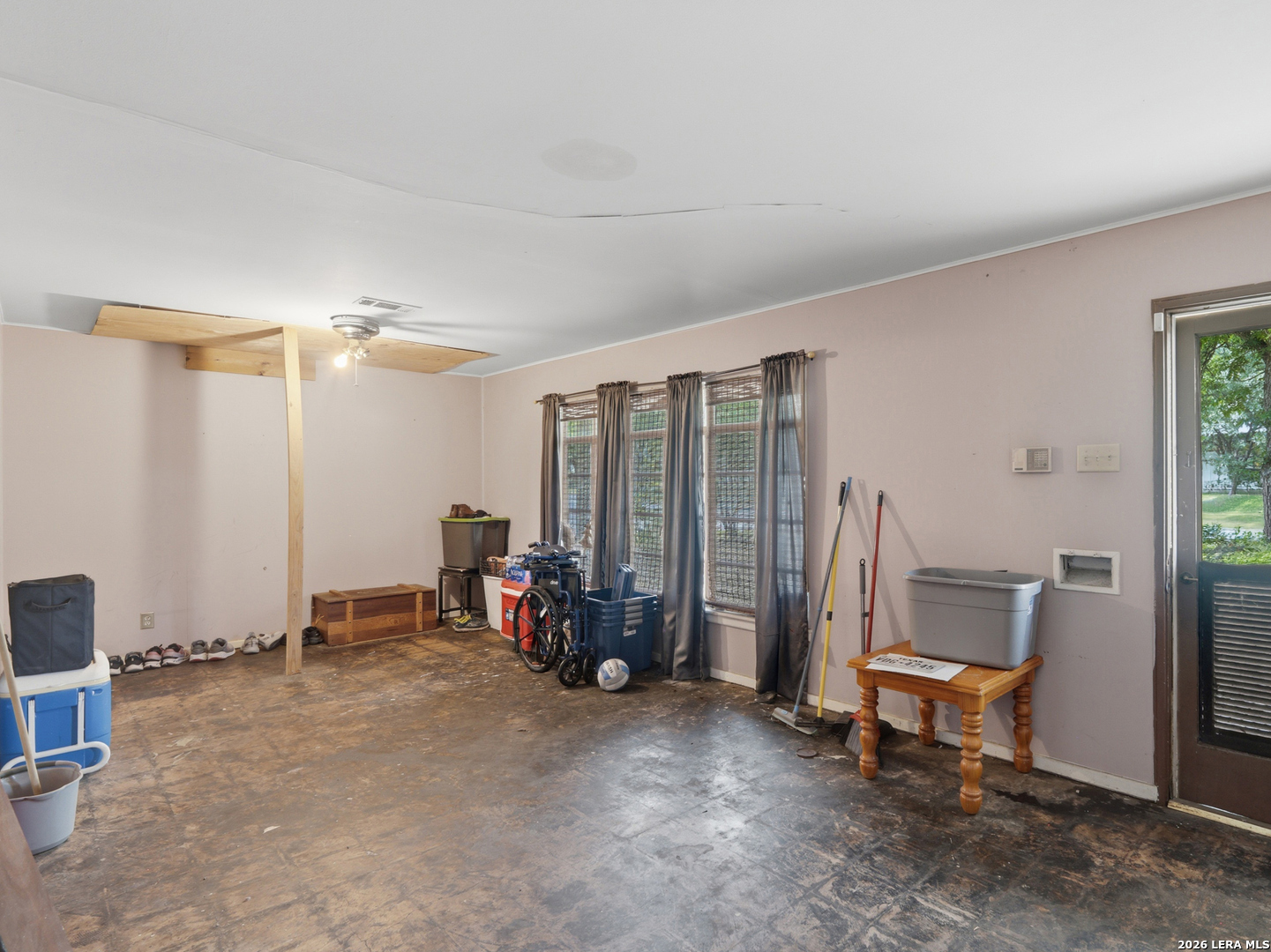 202 Cresham Drive San Antonio TX 78218