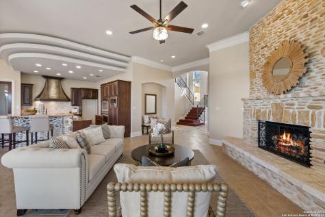 204 Paradise Point Boerne TX 78006