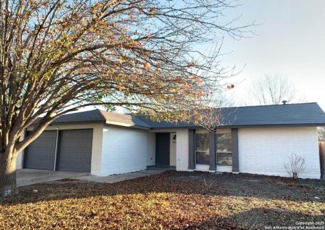 8426 Greenham San Antonio TX 78239