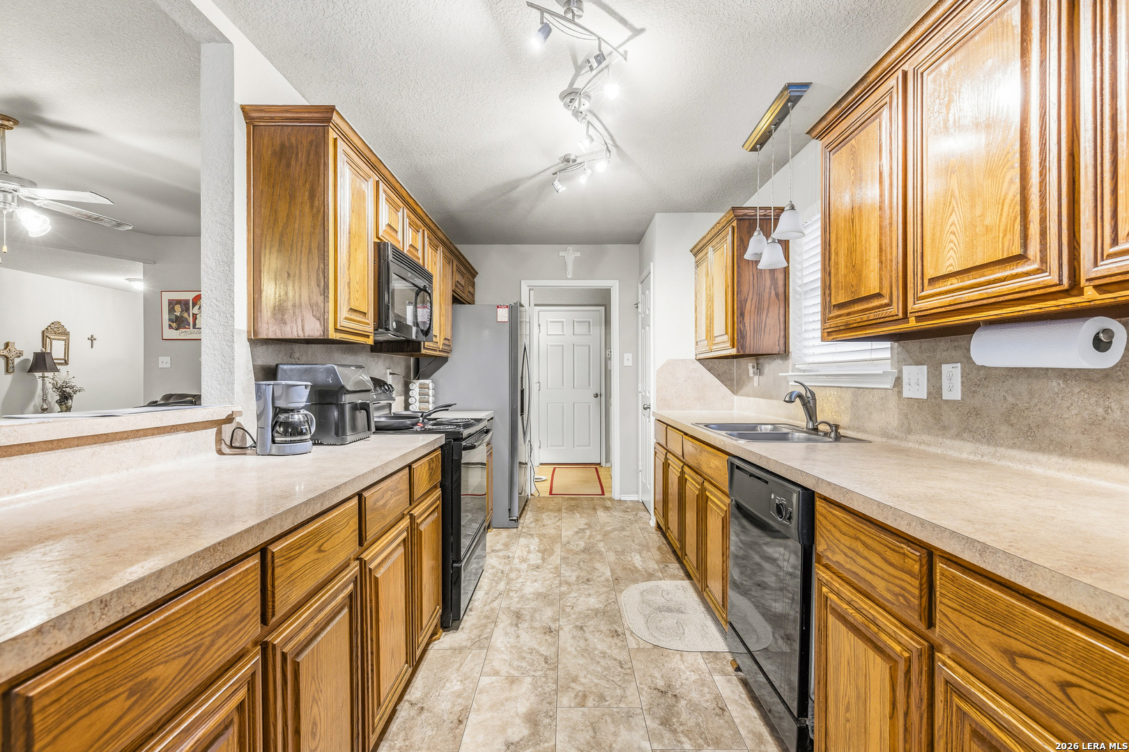 9826 Pagodia View San Antonio TX 78245