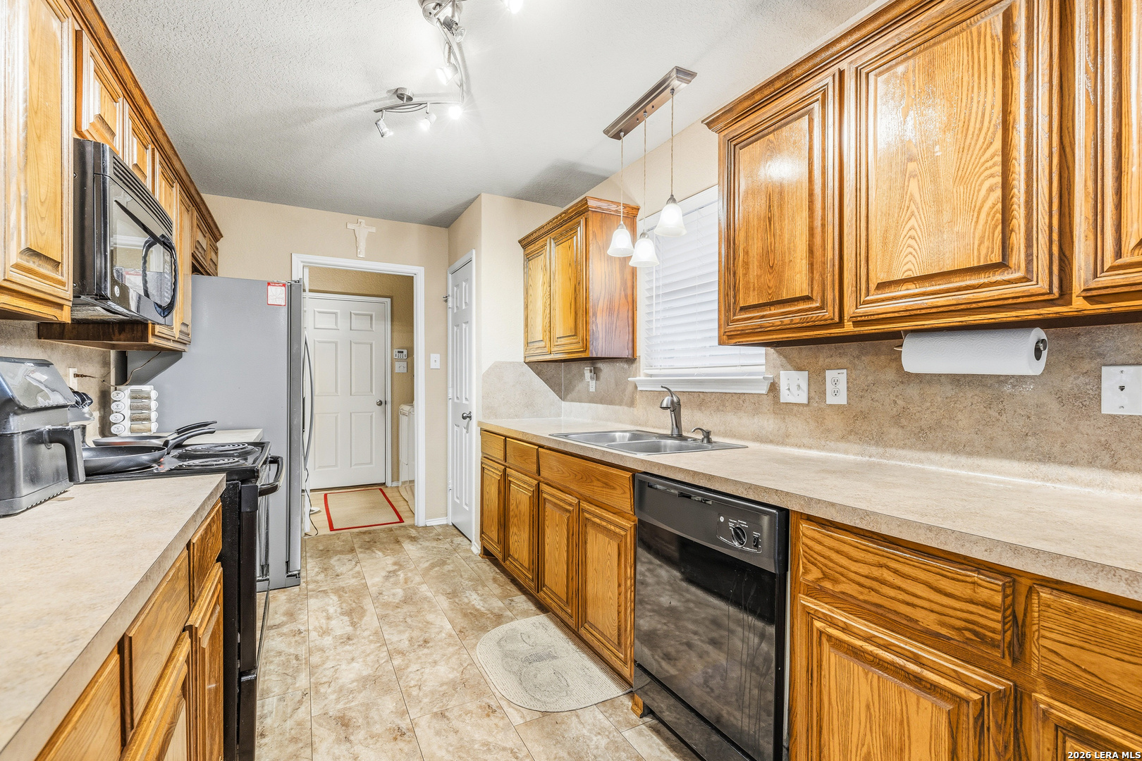 9826 Pagodia View San Antonio TX 78245