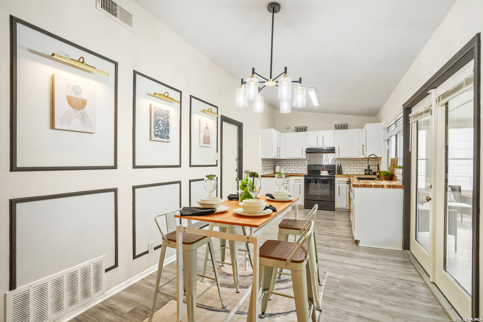 12015 El Sendero Street San Antonio TX 78233