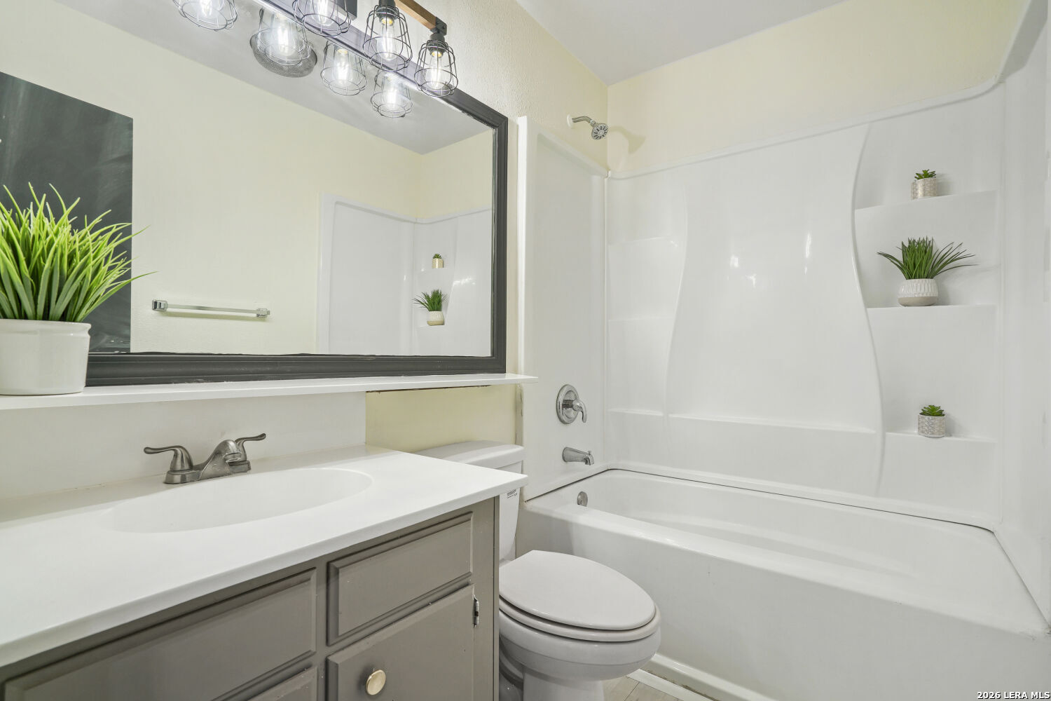 12015 El Sendero Street San Antonio TX 78233