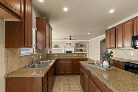 3322 Roan Valley San Antonio TX 78259
