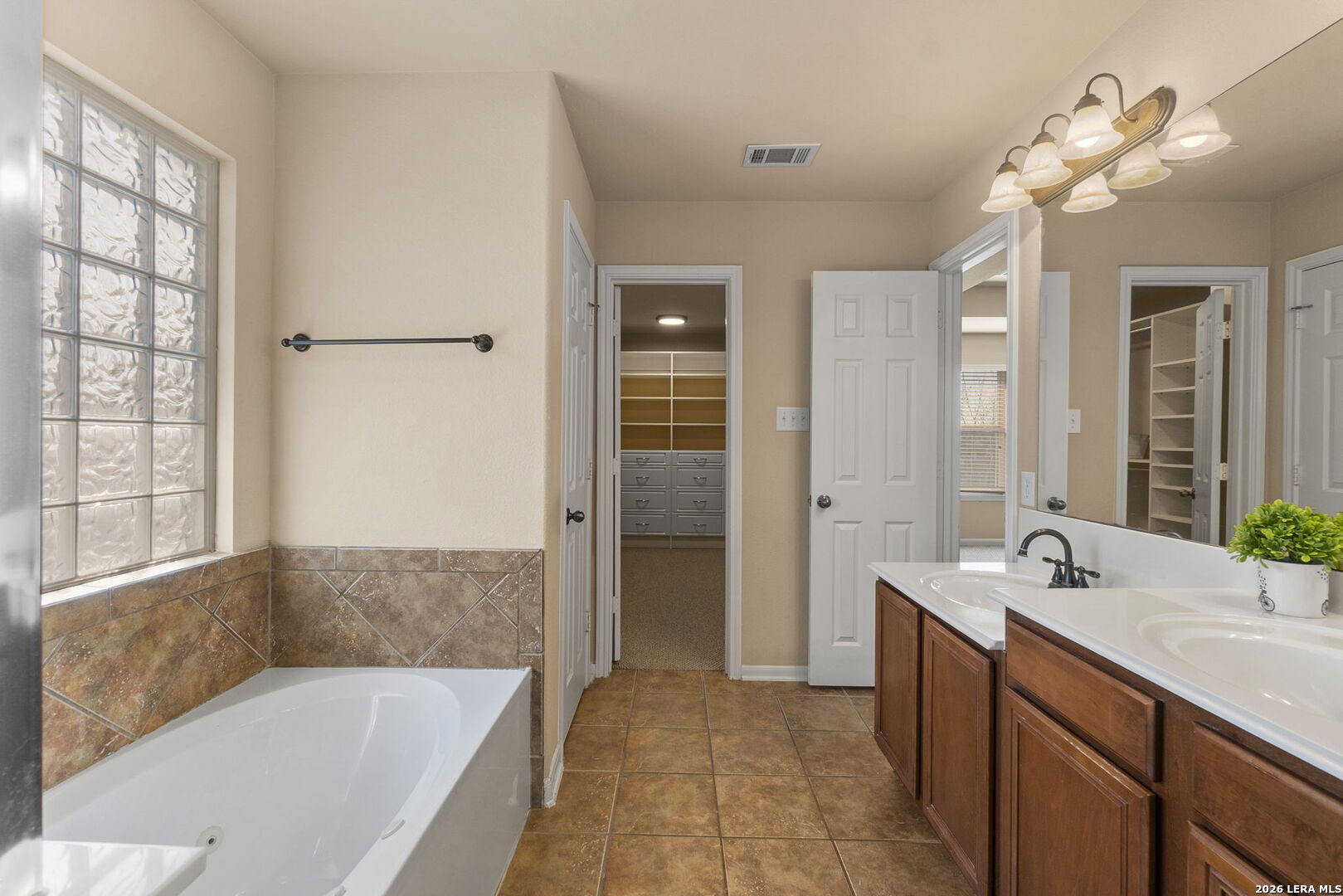 3322 Roan Valley San Antonio TX 78259