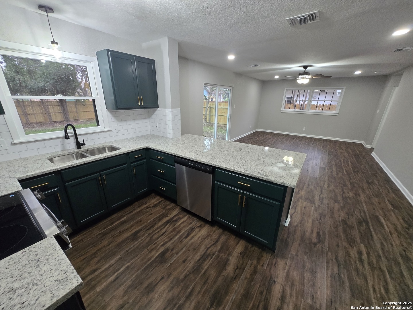 9602 Nona Kay San Antonio TX 78217