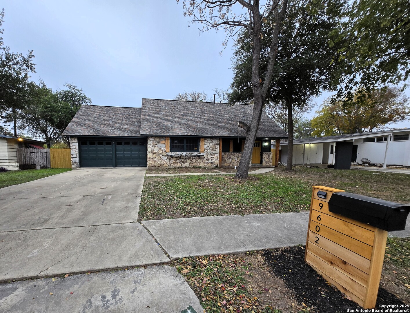 9602 Nona Kay San Antonio TX 78217