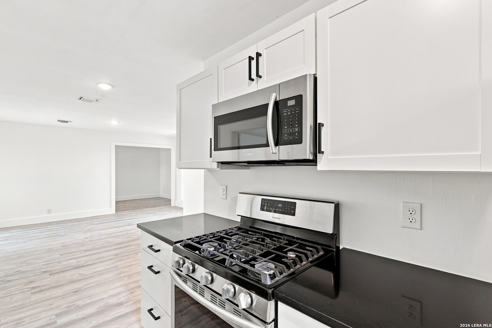 5306 La Cresenta San Antonio TX 78228