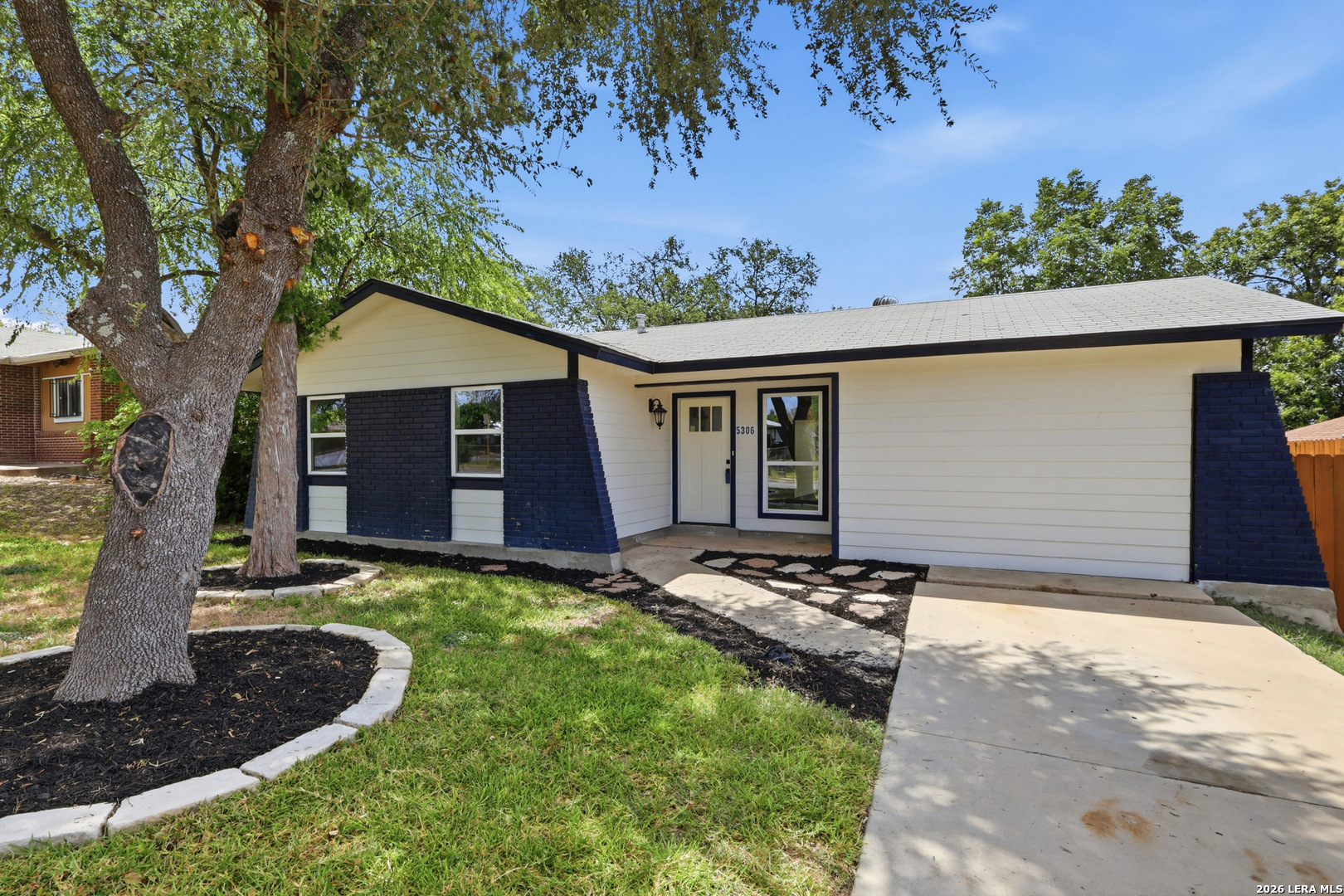 5306 La Cresenta San Antonio TX 78228