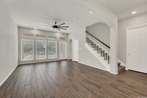 2977 Grove Terrace Seguin TX 78155