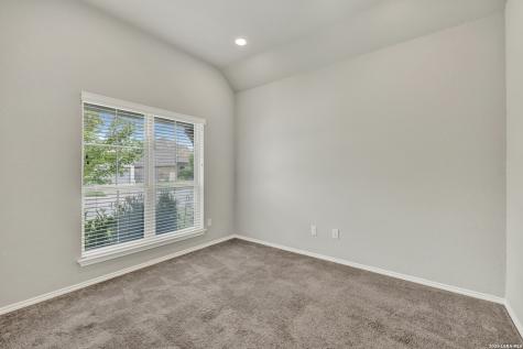 2977 Grove Terrace Seguin TX 78155