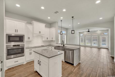 2977 Grove Terrace Seguin TX 78155