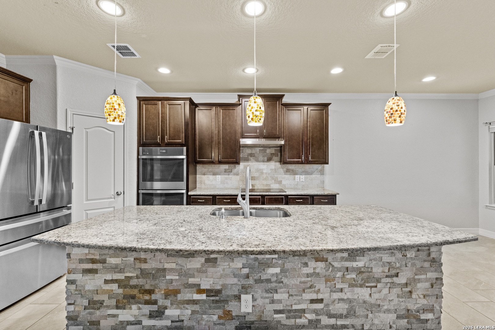 4925 Battle Lake Schertz TX 78108