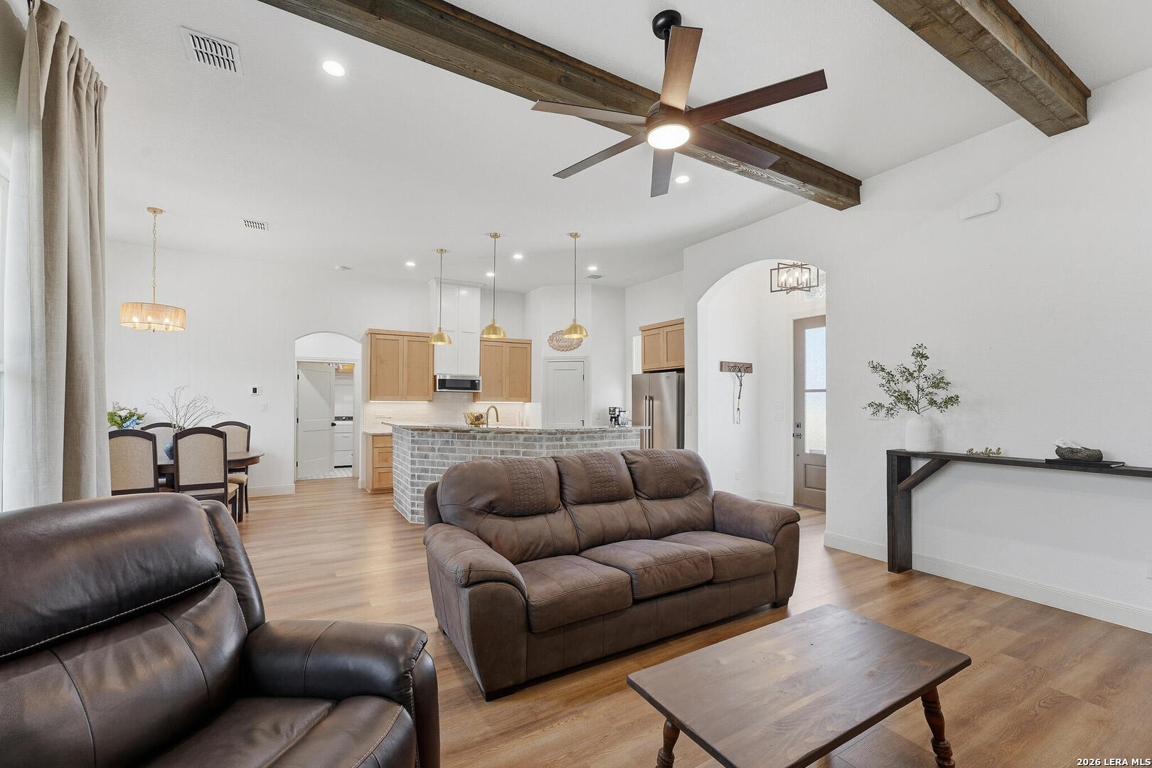 1196 County Road 319 La Vernia TX 78121