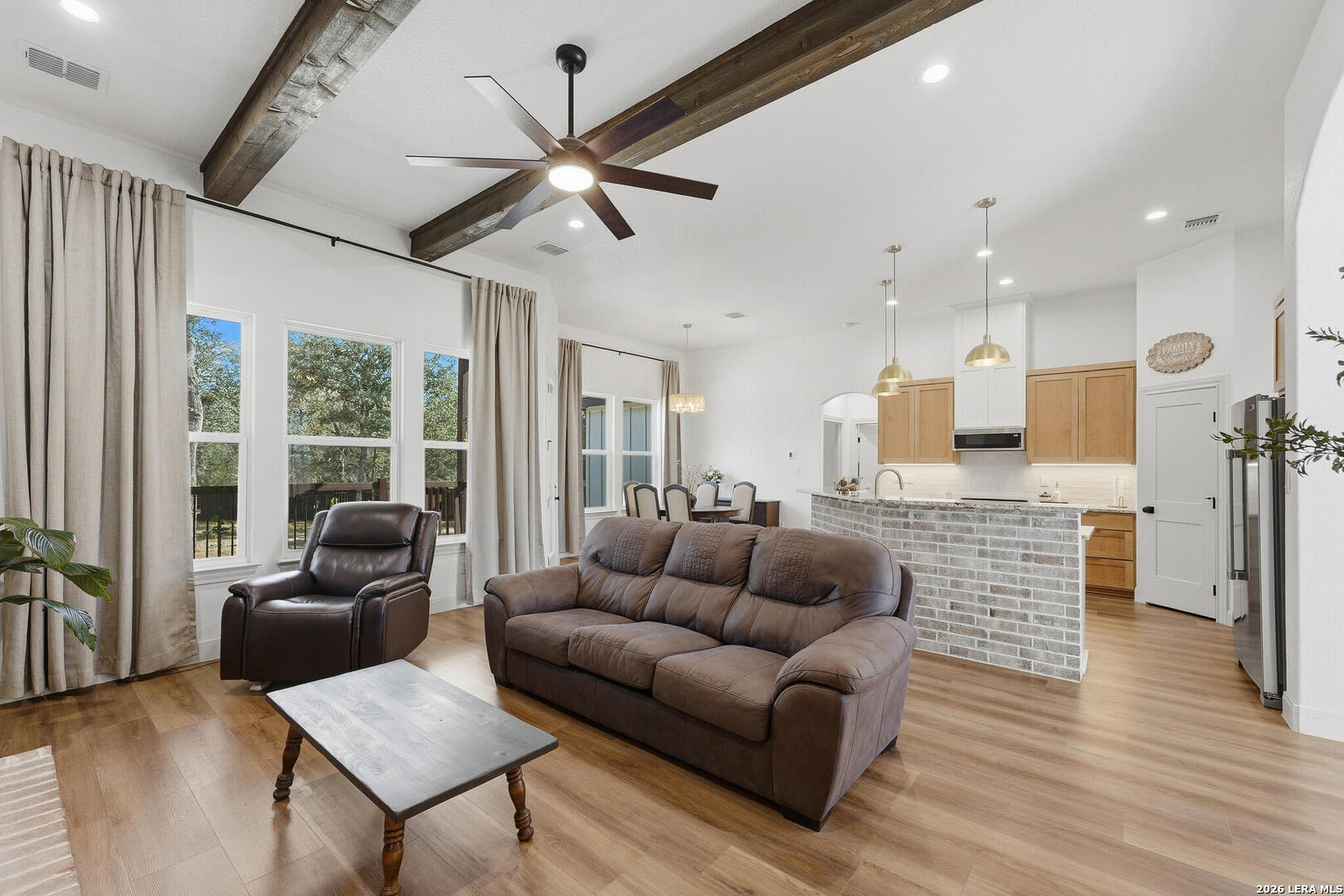 1196 County Road 319 La Vernia TX 78121