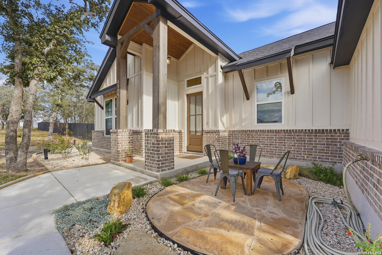 1196 County Road 319 La Vernia TX 78121
