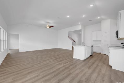 1164 Limestone Ridge Seguin TX 78155