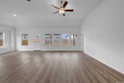 1164 Limestone Ridge Seguin TX 78155