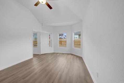 1164 Limestone Ridge Seguin TX 78155