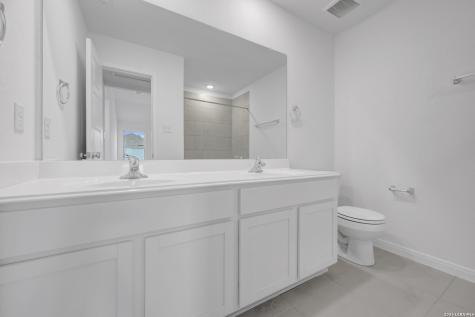 1164 Limestone Ridge Seguin TX 78155