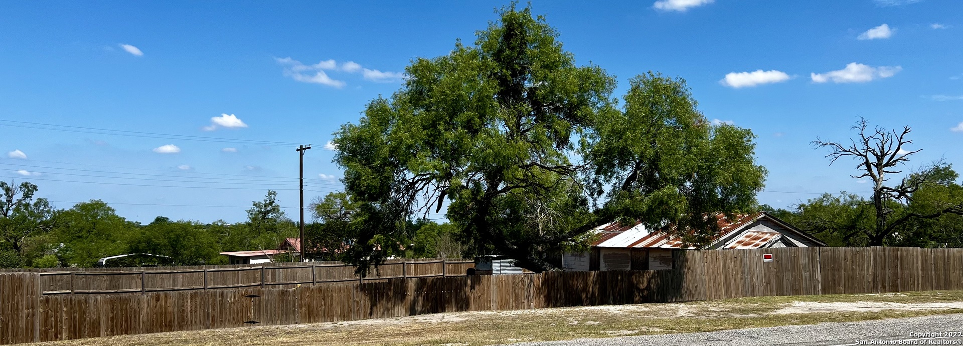 715 N Panna Maria Avenue Karnes City TX 78118
