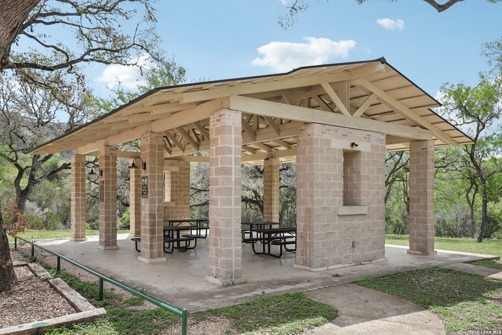 105 Windcliff New Braunfels TX 78132