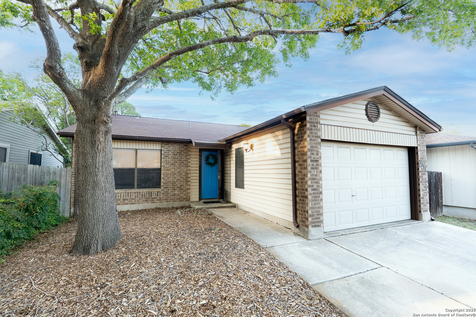 7311 Hunters Raven San Antonio TX 78249
