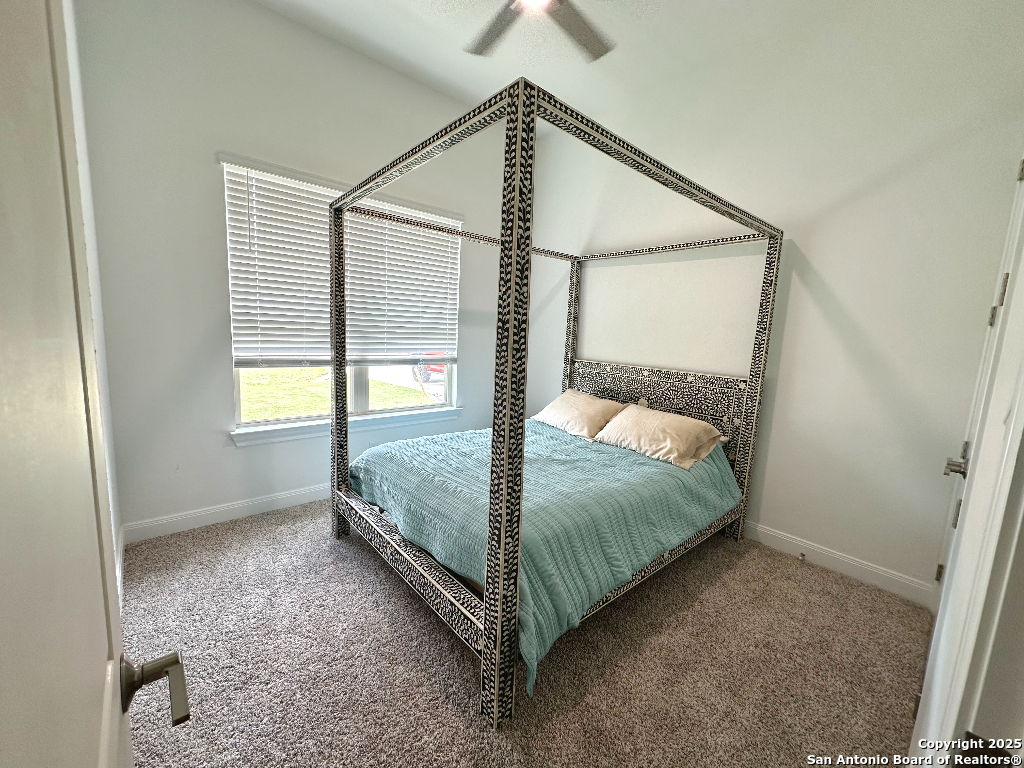 120 Willow Oak Trail Floresville TX 78114