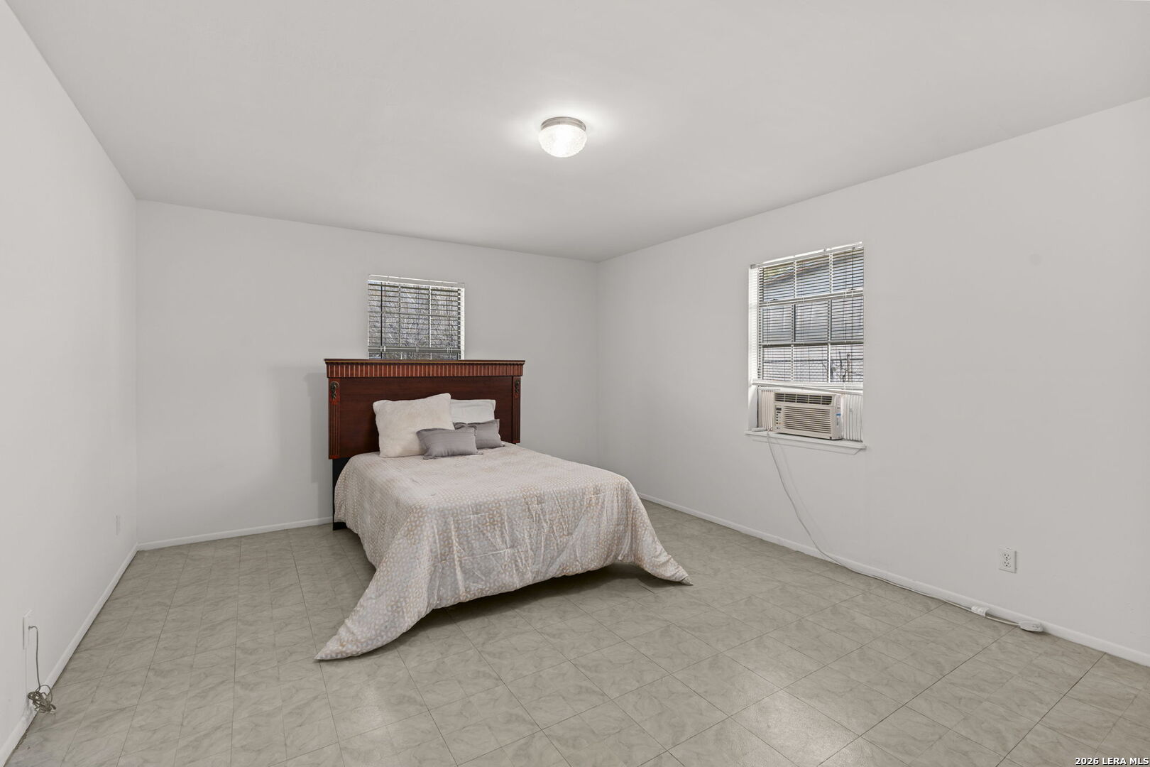 105 East Street Stockdale TX 78160