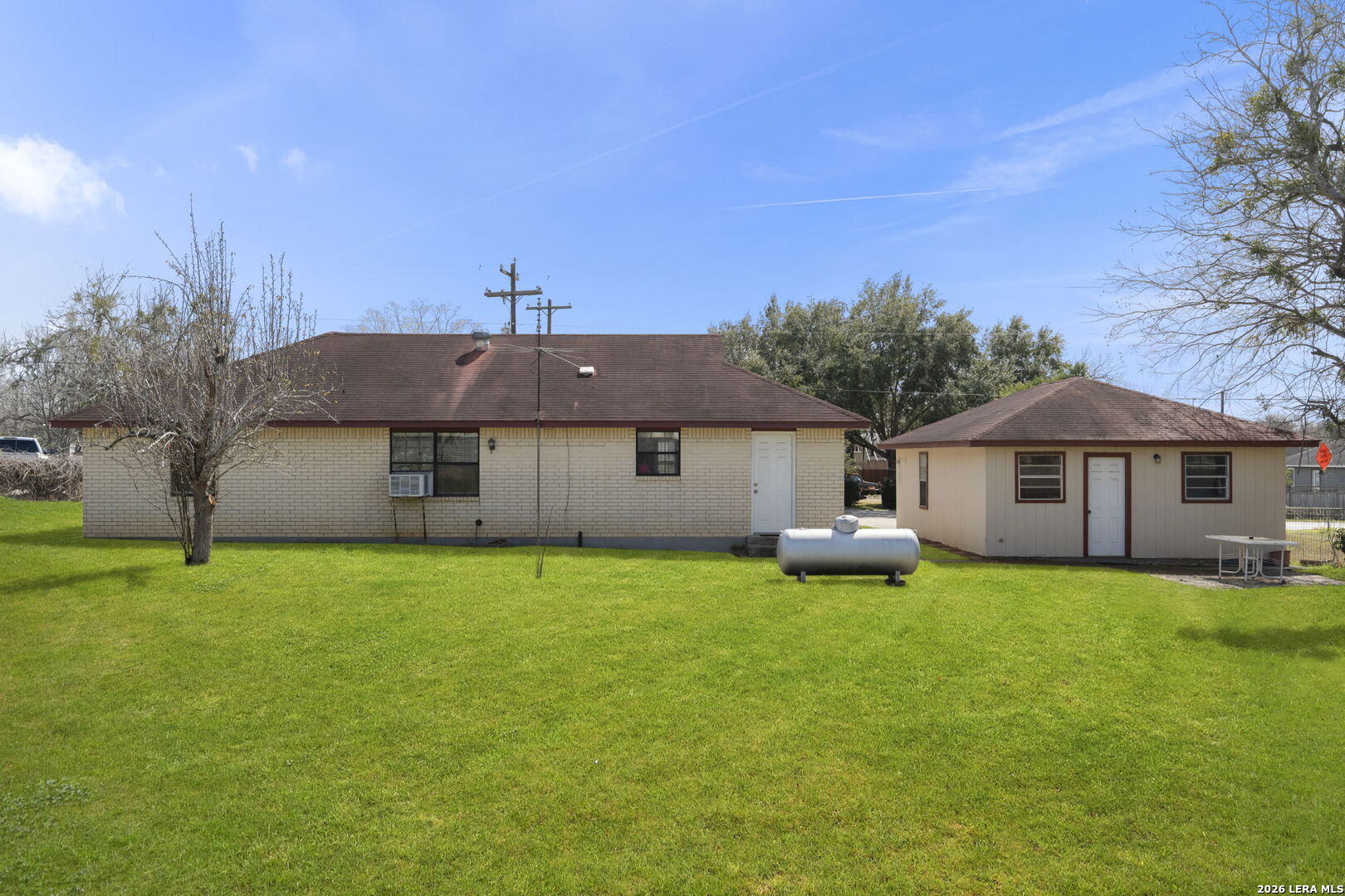 105 East Street Stockdale TX 78160