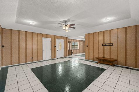105 East Street Stockdale TX 78160