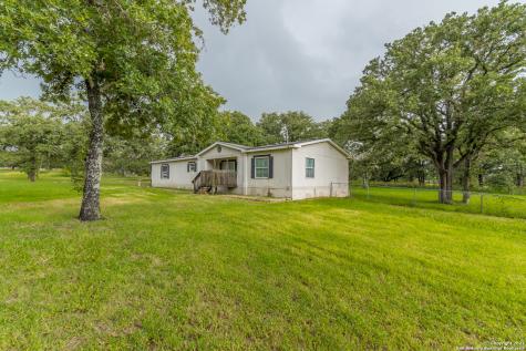 106 Stanush Lane La Vernia TX 78121