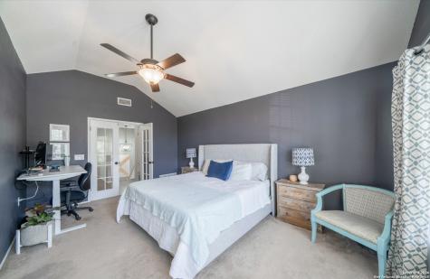 2435 Pendant Oak San Antonio TX 78232