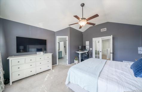 2435 Pendant Oak San Antonio TX 78232