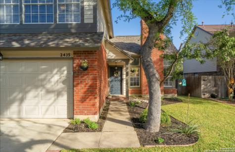 2435 Pendant Oak San Antonio TX 78232