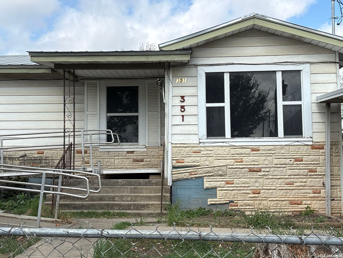 351 Allsup San Antonio TX 78237