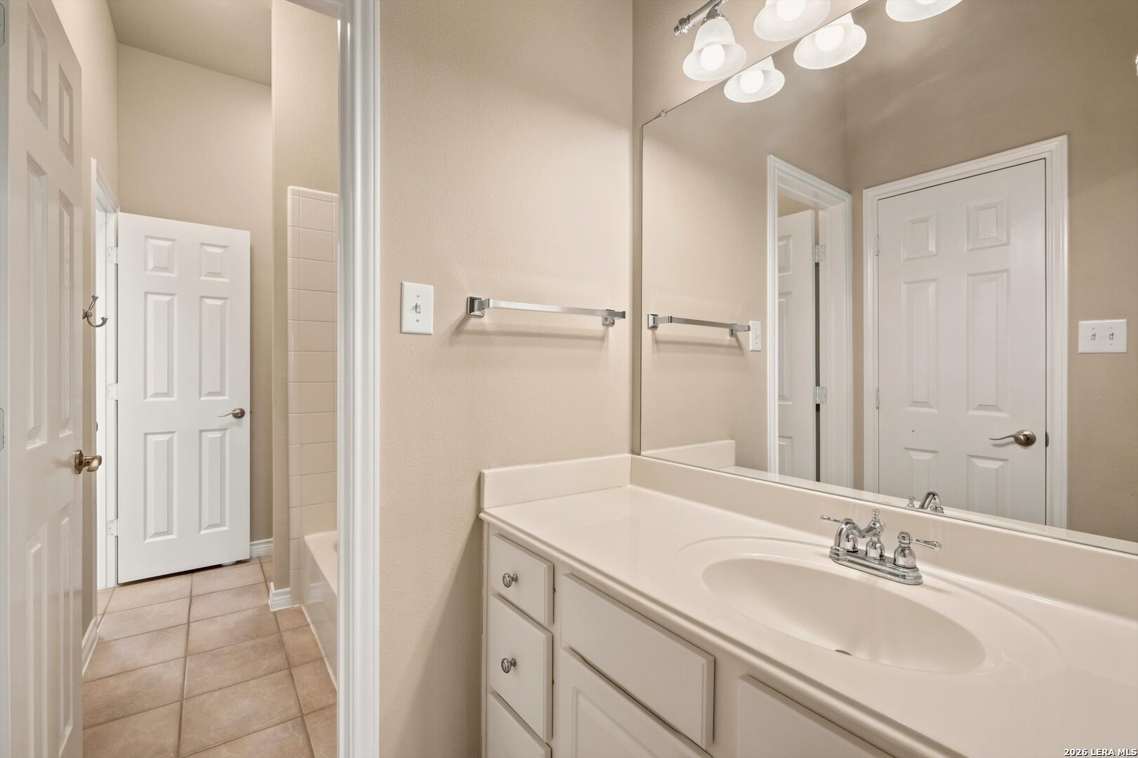 2043 Three Forks San Antonio TX 78258