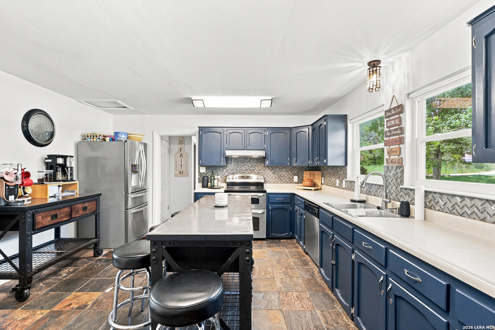 9658 S Foster Road San Antonio TX 78222