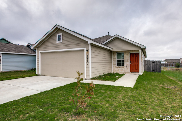 6927 Cozy Run San Antonio TX 78218
