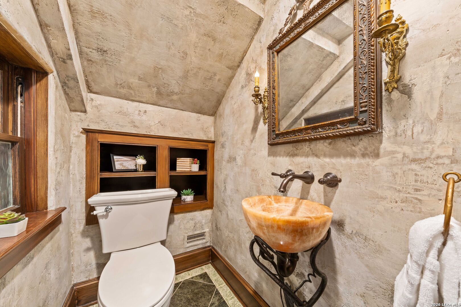 103 Park Hill Drive San Antonio TX 78212