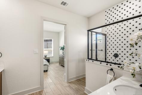 322 Glenwood Ranch Cibolo TX 78108