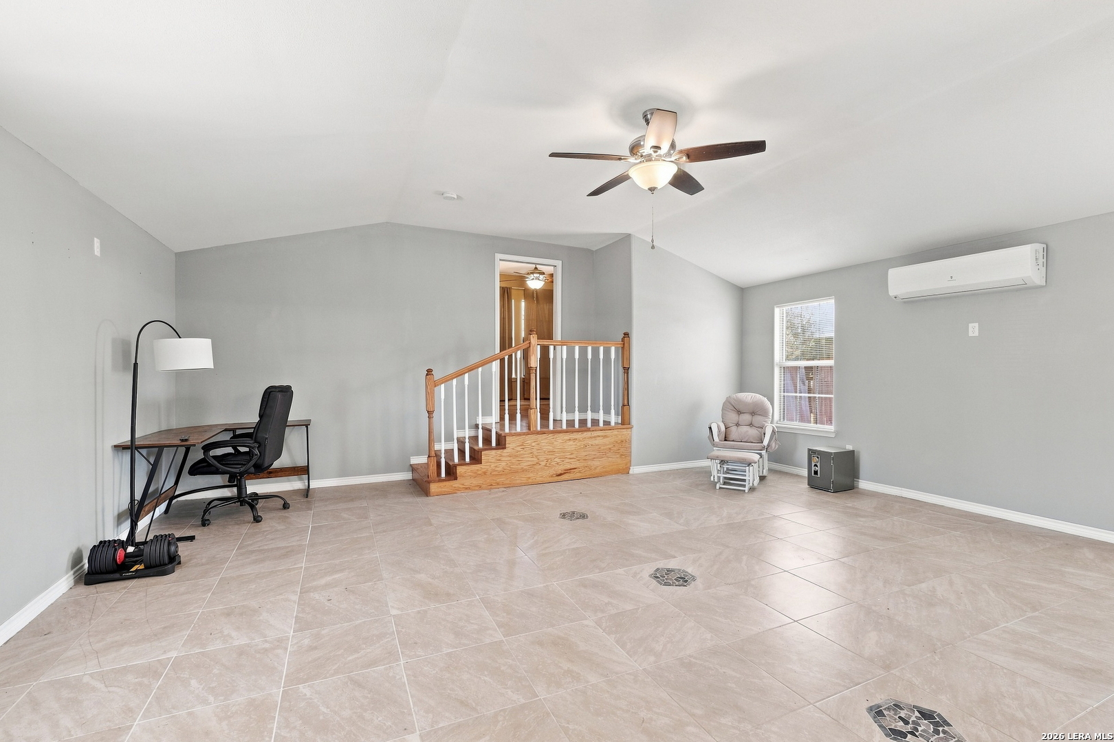 821 S E Colorado Street Pearsall TX 78061