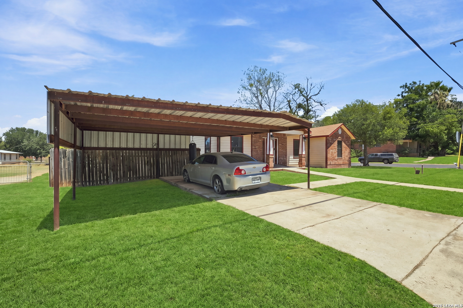 821 S E Colorado Street Pearsall TX 78061