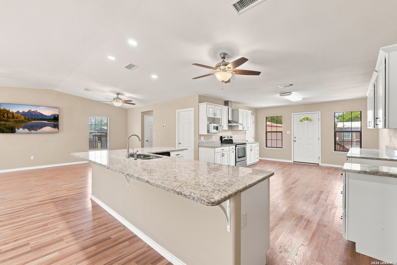 821 S E Colorado Street Pearsall TX 78061