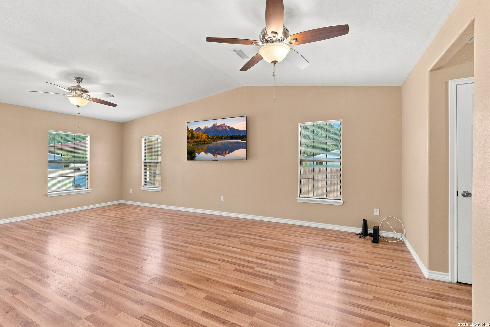 821 S E Colorado Street Pearsall TX 78061