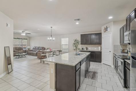 1413 Slate Canyon San Antonio TX 78245