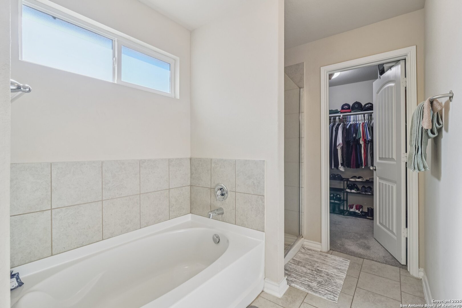 1413 Slate Canyon San Antonio TX 78245