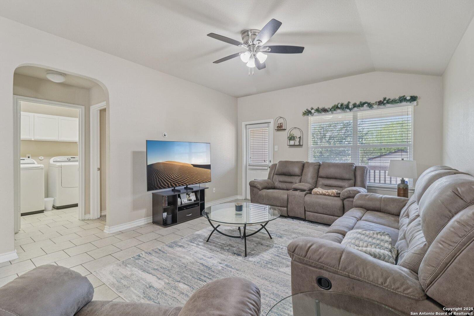 1413 Slate Canyon San Antonio TX 78245