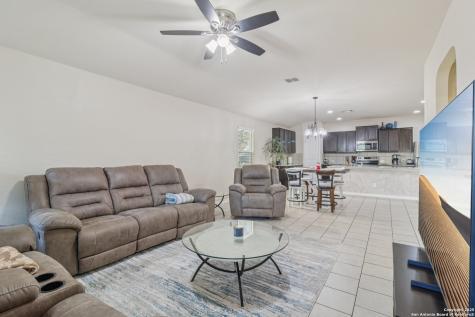 1413 Slate Canyon San Antonio TX 78245