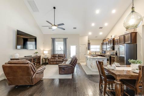 3021 Sandstone New Braunfels TX 78130